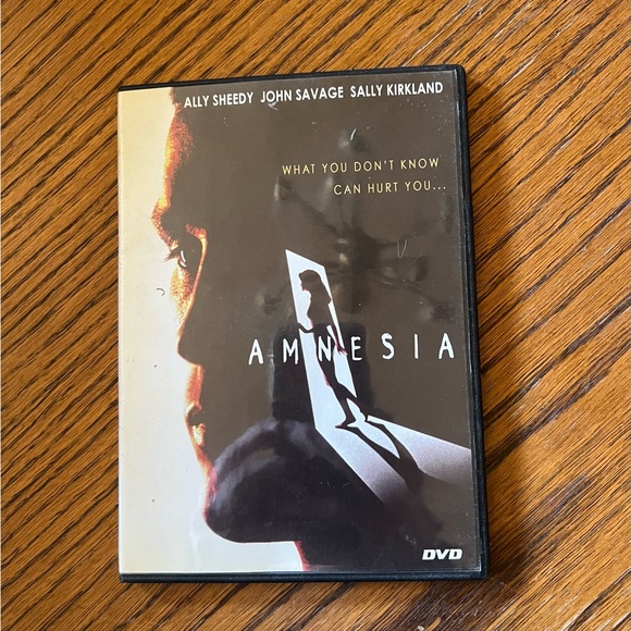 MOVIE Amnesia (DVD) - Picture 1 of 3